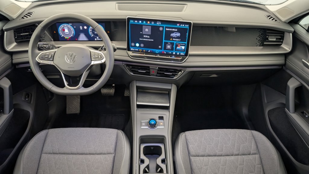 Photo véhicule 1 VOLKSWAGEN Tayron 1.5 eTSI 150ch DSG7 7pl Life Plus