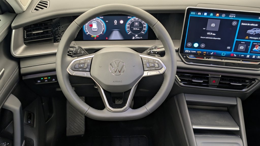Photo véhicule 1 VOLKSWAGEN Tayron 1.5 eTSI 150ch DSG7 7pl Life Plus