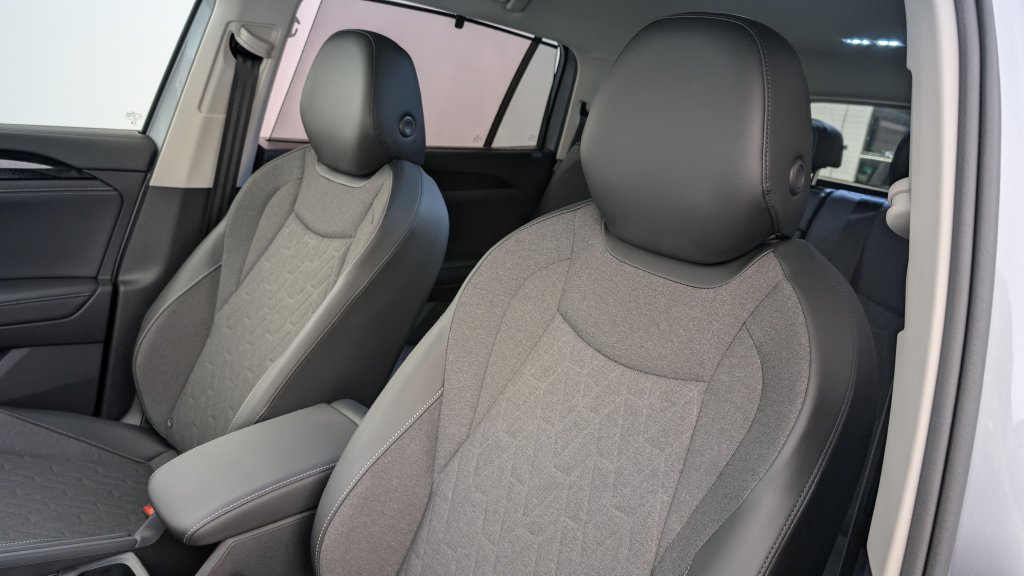 Photo véhicule 1 VOLKSWAGEN Tayron 1.5 eTSI 150ch DSG7 7pl Life Plus