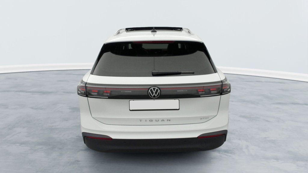 Photo véhicule 1 VOLKSWAGEN Tiguan nouveau 1.5 eTSI 150CV DSG7 LIFE PLUS