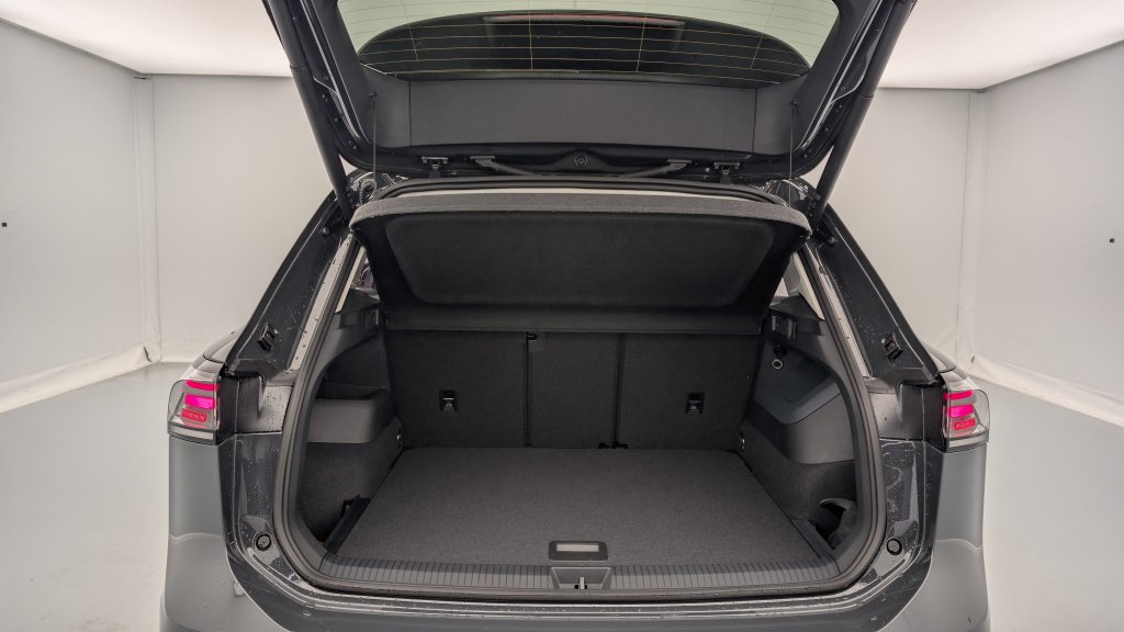 Photo véhicule 1 VOLKSWAGEN Tiguan nouveau 1.5 eTSI 150CV DSG7 LIFE PLUS