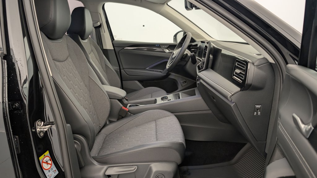 Photo véhicule 1 VOLKSWAGEN Tiguan nouveau 1.5 eTSI 150CV DSG7 LIFE PLUS