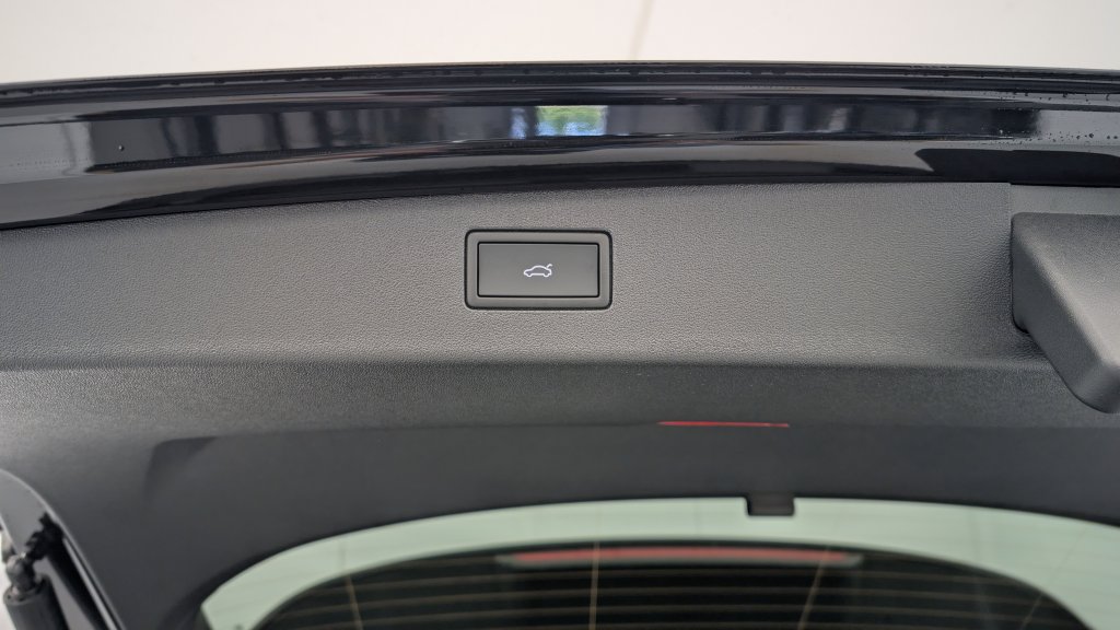 Photo véhicule 1 VOLKSWAGEN Tiguan nouveau 1.5 eTSI 150CV DSG7 LIFE PLUS