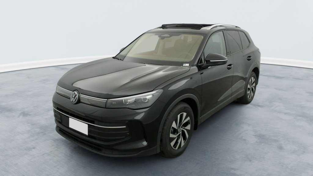 Photo véhicule 1 VOLKSWAGEN Tiguan nouveau 1.5 eTSI 150CV DSG7 LIFE PLUS