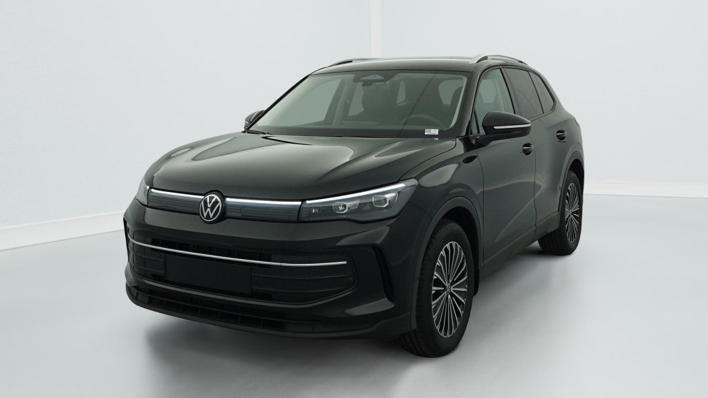 Photo véhicule 1 VOLKSWAGEN Tiguan nouveau 1.5 eTSI 150CV DSG7 LIFE PLUS