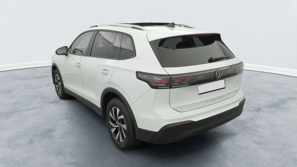 Photo véhicule 1 VOLKSWAGEN Tiguan nouveau 1.5 eTSI 150CV DSG7 LIFE PLUS